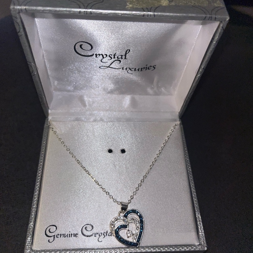 KOHL'S CRYSTAL LUXURIES FSP NECKLACE GENUINE CRYSTAL SILVER BLUE HEART 18"